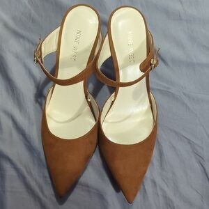Nine West Tan Pointed Toe Heels